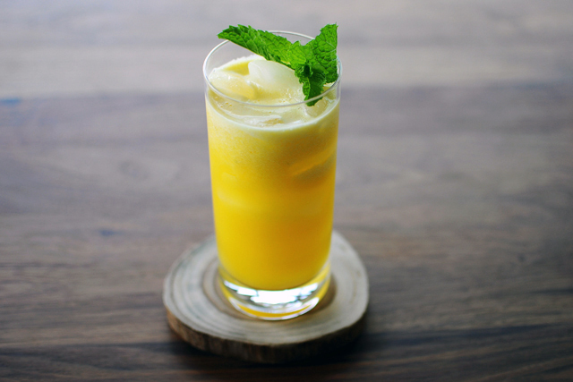 citrus 2 (pineapple apple mint lemon) de Angela O - Recipefy