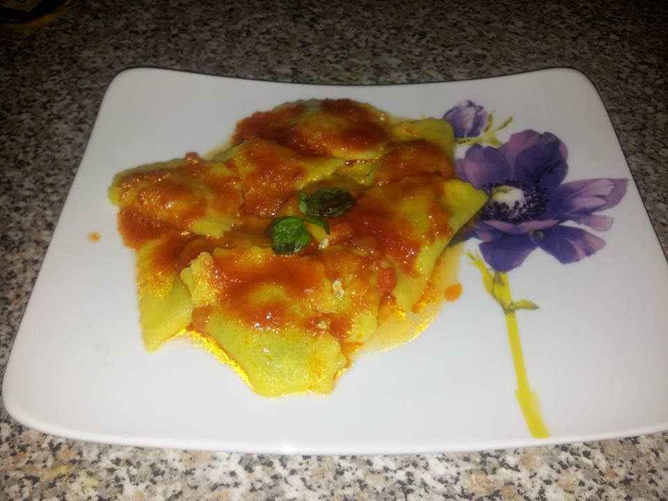 Ravioli con farina di riso ripieni di ricotta veg e spinaci of Valentina - Recipefy