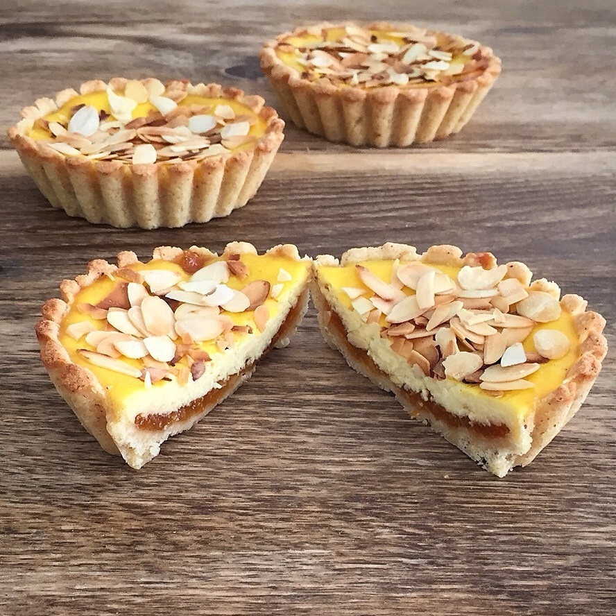 Crostatine con marmellata e ricotta di Eleonora Michielan - Recipefy