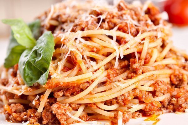 Slow Cooker Cheesy Spaghetti served with Homemade Sausage of Jennifer Smith - Recipefy