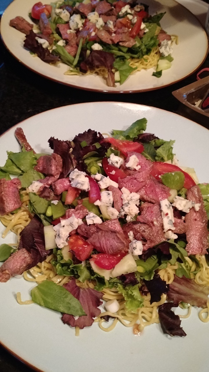 Kim's Thai Steak Noodle Salad de Karyn Johnson - Recipefy