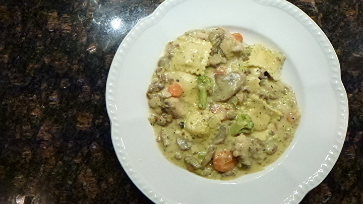 Cheese Tortellini with Chicken and Sausage of Karyn Johnson - Recipefy