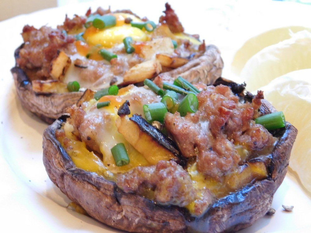 Breakfast Stuffed Portabellos di Snels and the City - Recipefy