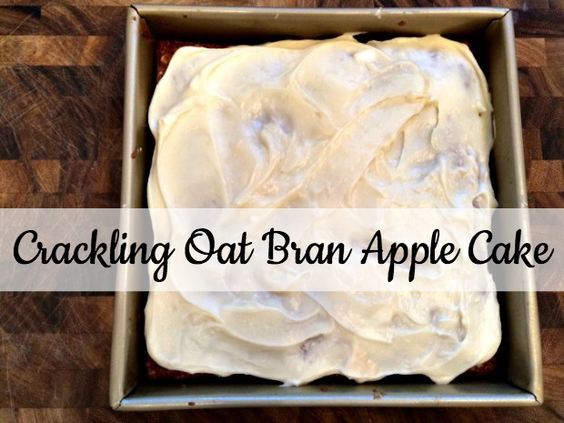 Crackling Oat Bran Apple Cake de Courtney Glantz - Recipefy