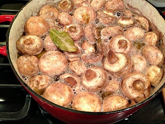 Burgundy Mushrooms de Courtney Glantz - Recipefy