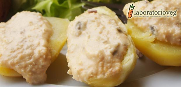 Patate ripiene con crema di ceci e capperi of Valentina - Recipefy