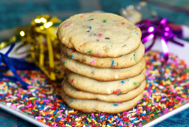 CONFETTI SPRINKLES CAKE COOKIES di Aisha Mohd - Recipefy