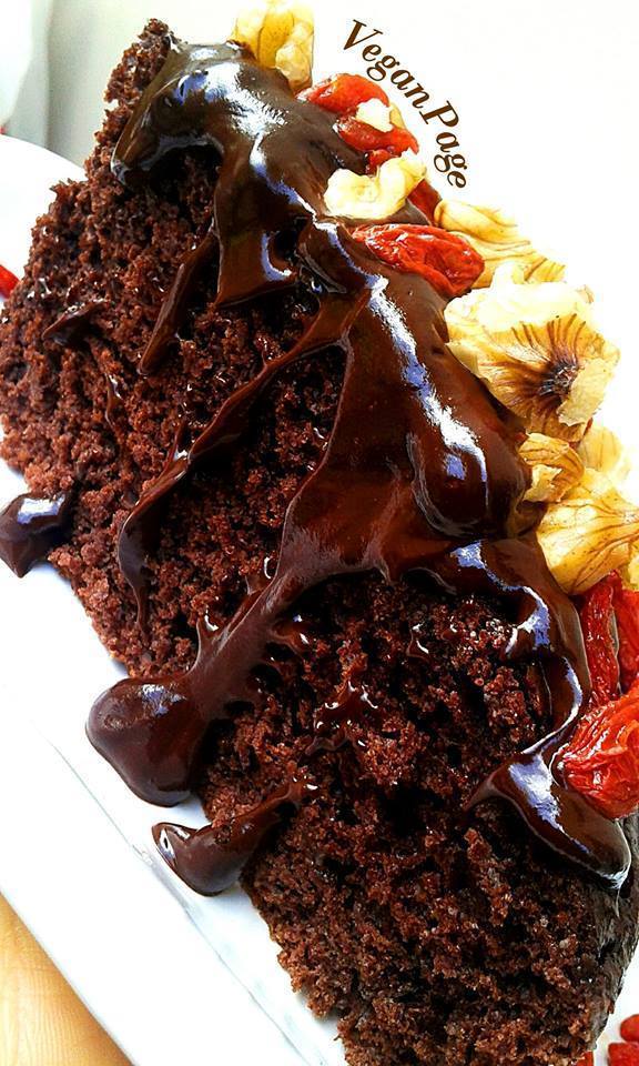 Torta al cioccolato ricoperta di cioccolato of Valentina - Recipefy