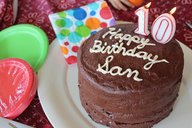GLUTEN FREE BIRTHDAY CAKE of wholefoodsmelbourne - Recipefy