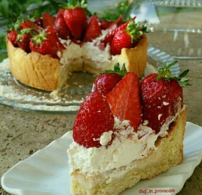 Crostata con crema al latte panna e fragole di Cuciniamo Chefinprovacdm Carmen - Recipefy