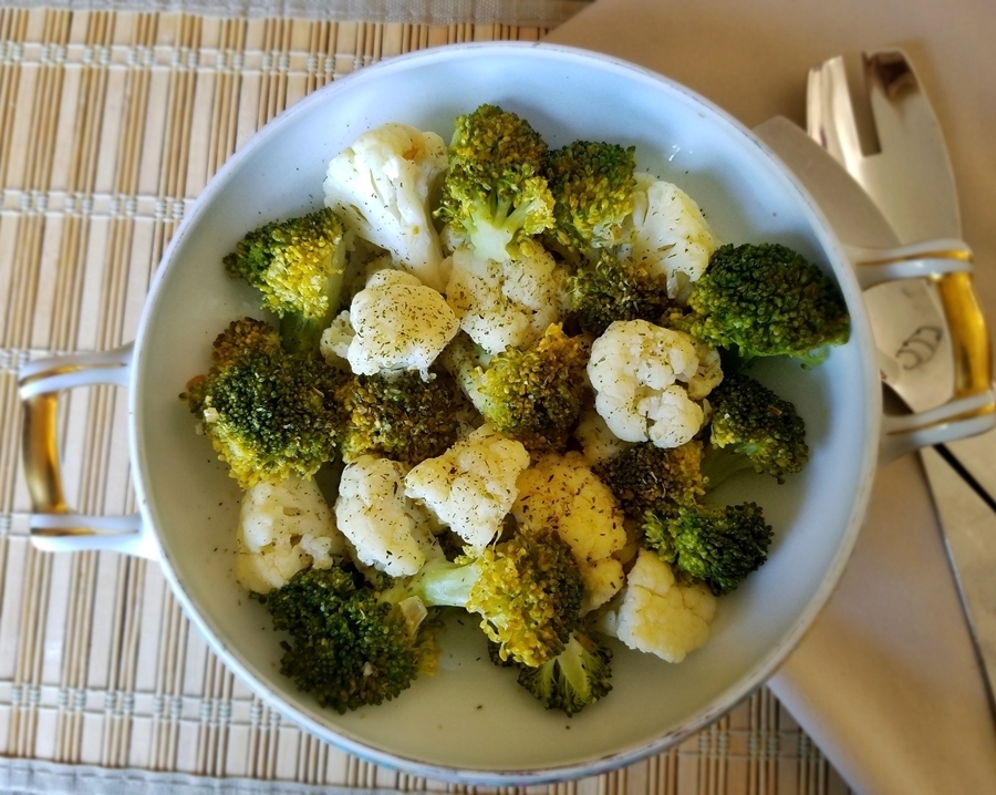 Garlic Lemon Broccoli Cauliflower Medley di cleanfreshcuisine - Recipefy