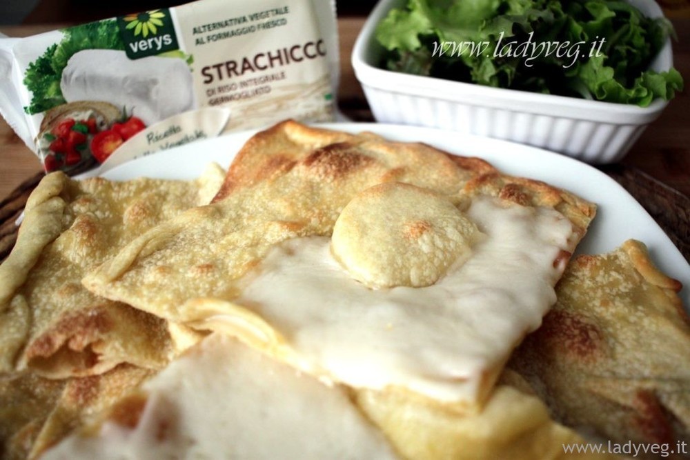 FOCACCIA DI RECCO VEGAN CON STRACHICCO de Valentina - Recipefy