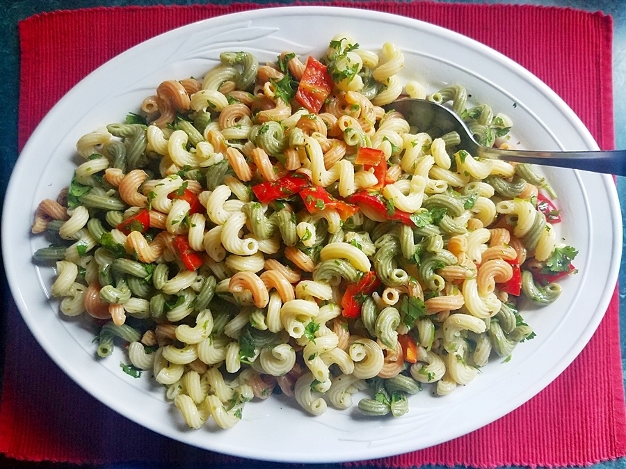 Fusilli Salad with Fresh Cilantro and Sweet Peppers di cleanfreshcuisine - Recipefy
