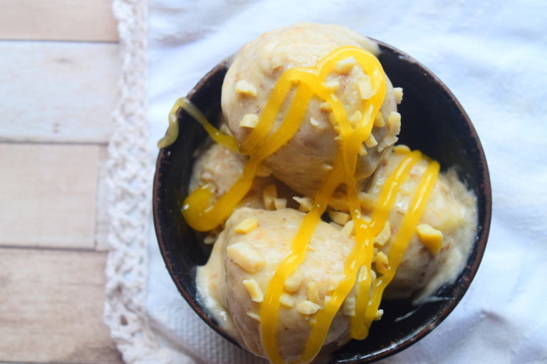 Banana & Almond Ice Cream de MyNutriCounter - Recipefy