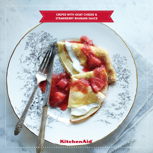 CRÊPES WITH GOAT CHEESE AND STRAWBERRY RHUBARB SAUCE de Kanika Katyal - Recipefy