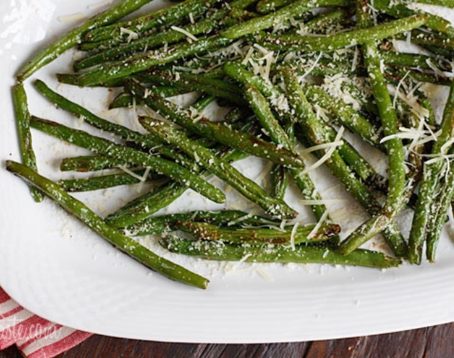 Parmesan-Roasted Green Beans di Brooks Bites - Recipefy
