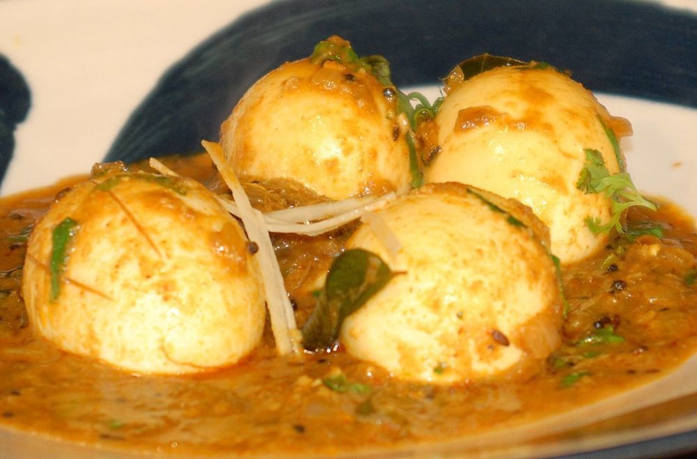 Simple Egg Curry Recipe di Mithra - Recipefy