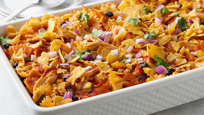 Cheesy Southwest Chicken and Pasta Casserole de Schalene Dagutis - Recipefy