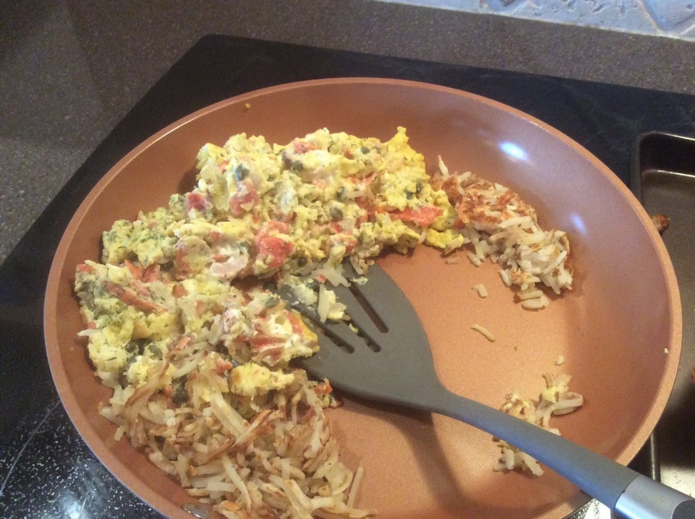 Lina’s Smoked Salmon Scrambled Eggs de Michele Poole - Recipefy