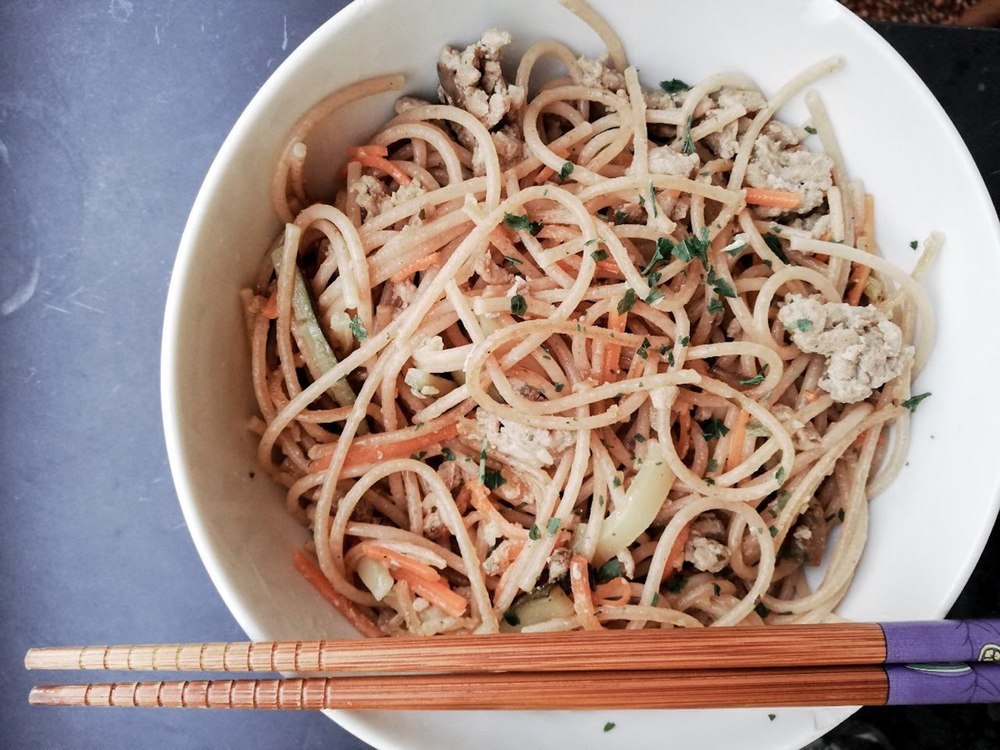 spaghetti con carne macinata, funghi e verdure. di Zelda San Fitzgerald - Recipefy
