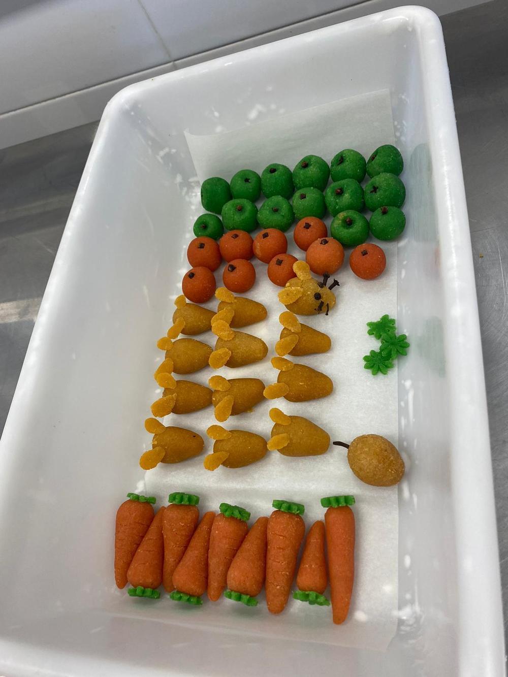 Figuras de mazapán of Grupo 3 pastelería 2DC - Recipefy