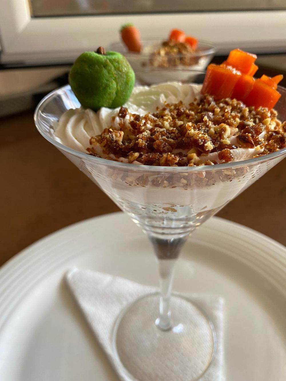 Tarta de zanahoria nueces, coco y chantilly de Francisco Javier Perez Guirado - Recipefy
