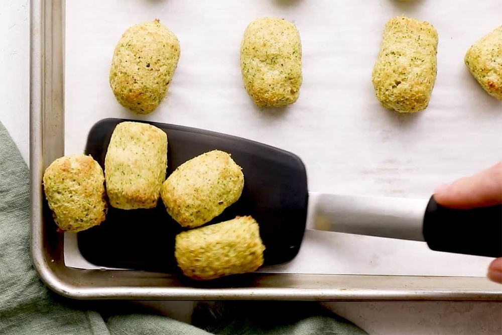 Broccoli Tots de Ashley - Recipefy