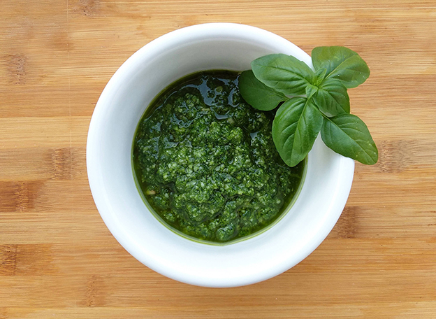Pesto di basilico di Alessandra Alvisi - Recipefy